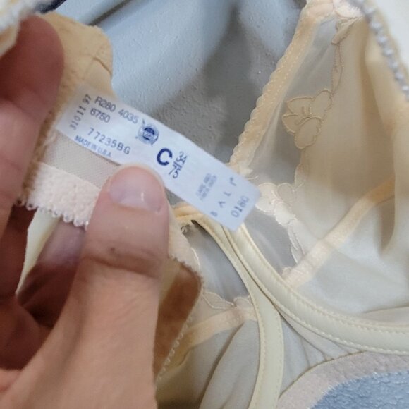 Vintage Women's 34C USA Sheer Wired Bra Beige Tan Cream Union Made - Picture 3 of 7